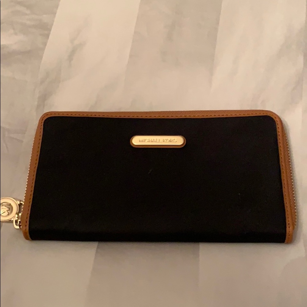 Michael Kors nylon wallet